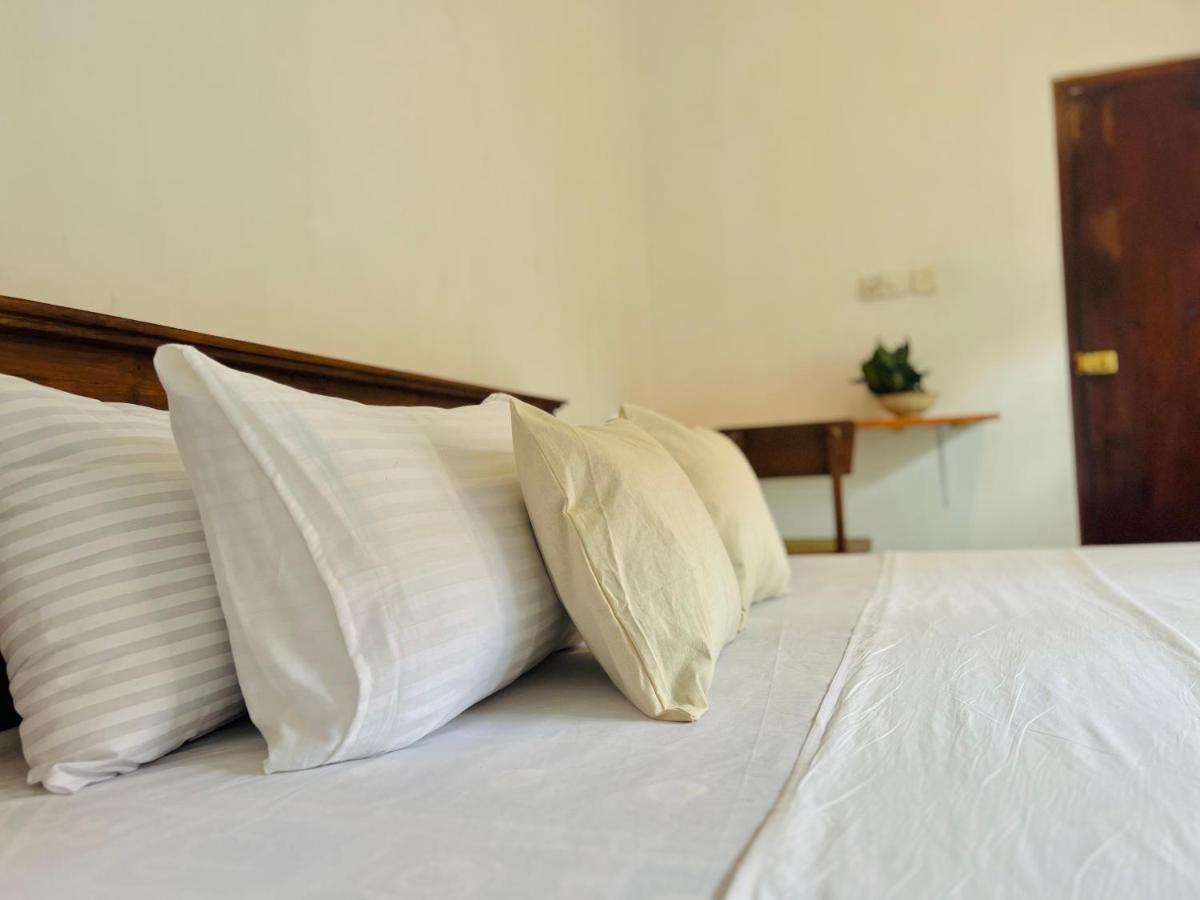 Bed and Breakfast Sea Frame By Walkseylon à Hikkaduwa Extérieur photo