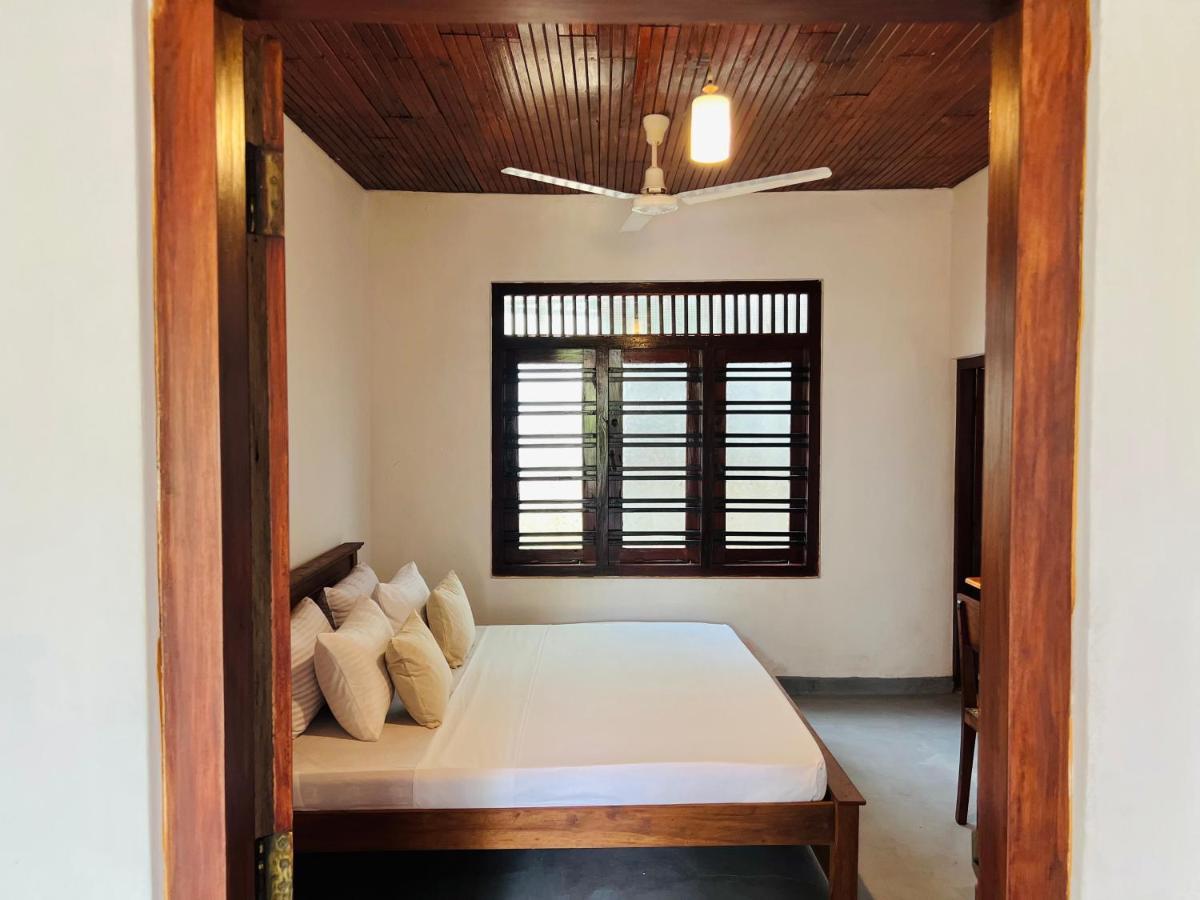Bed and Breakfast Sea Frame By Walkseylon à Hikkaduwa Extérieur photo